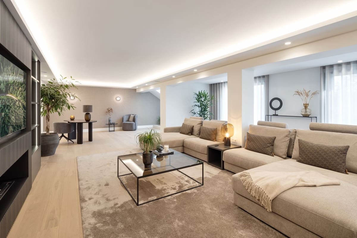 5 bedroom Villa for sale in Marbella with pool garage - € 6,250,000 (Ref: 9509590)