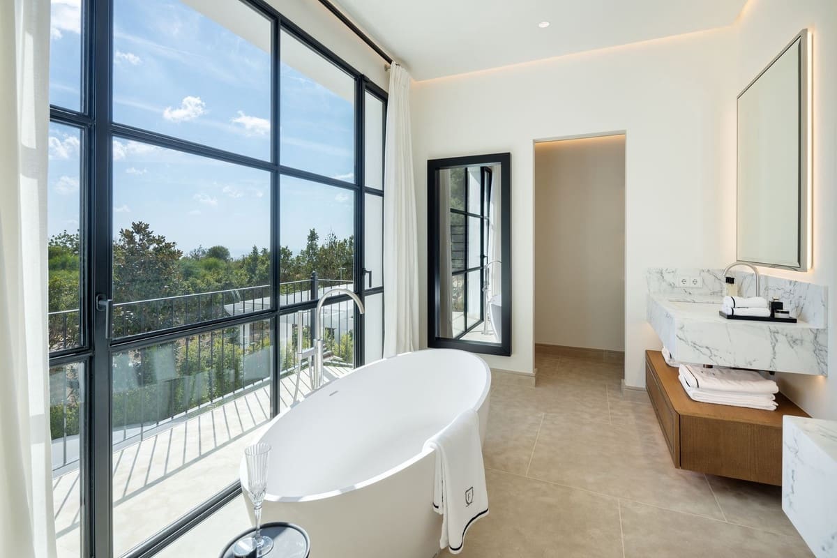 6 soveværelse Villa til salg i Marbella med swimmingpool garage - € 11.750.000 (Ref: 9509593)