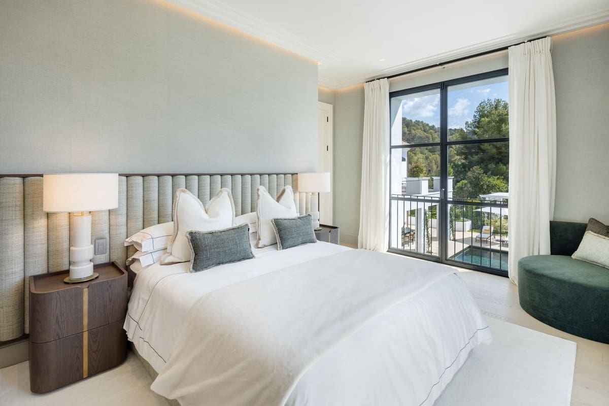 6 quarto Moradia para venda em Marbella com piscina garagem - 10 950 000 € (Ref: 9509593)