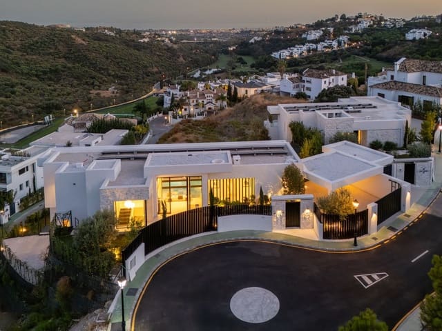 6 quarto Moradia para venda em La Quinta, Benahavís com piscina garagem - 7 450 000 € (Ref: 9509602)