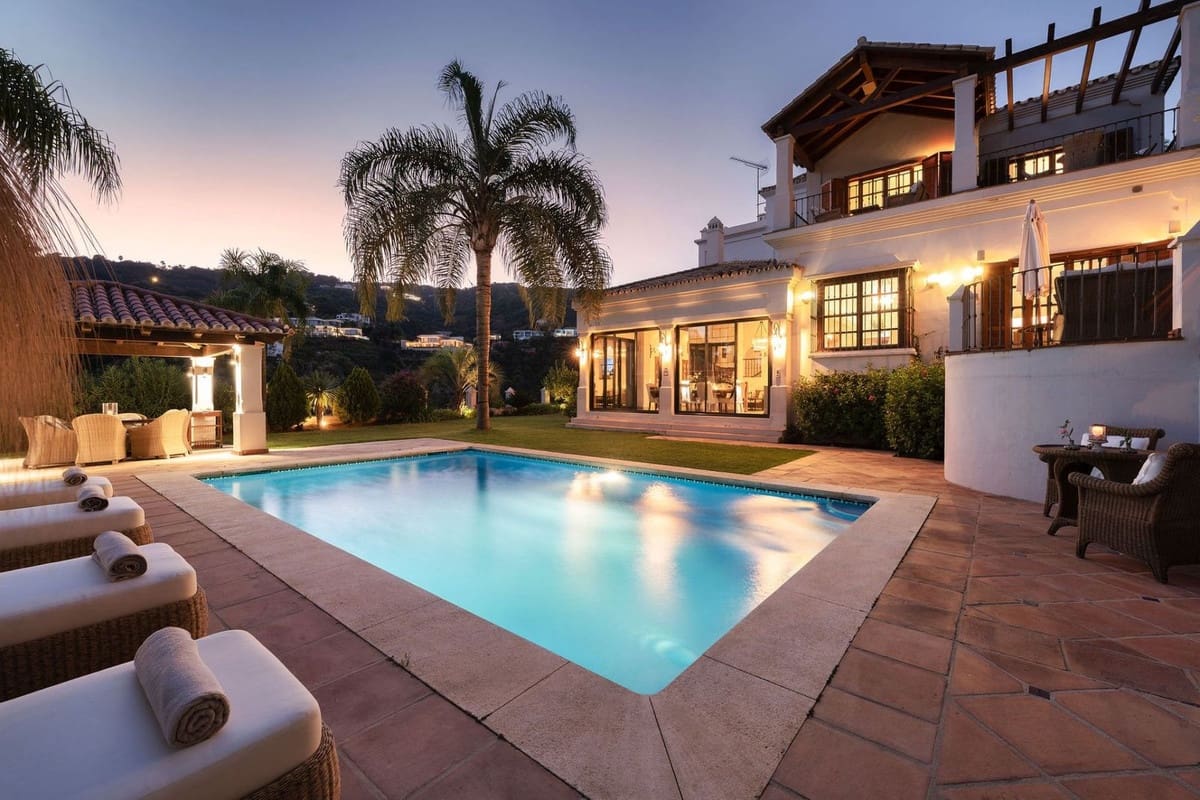 4 soveværelse Villa til salg i Benahavis med swimmingpool garage - € 4.500.000 (Ref: 9509605)