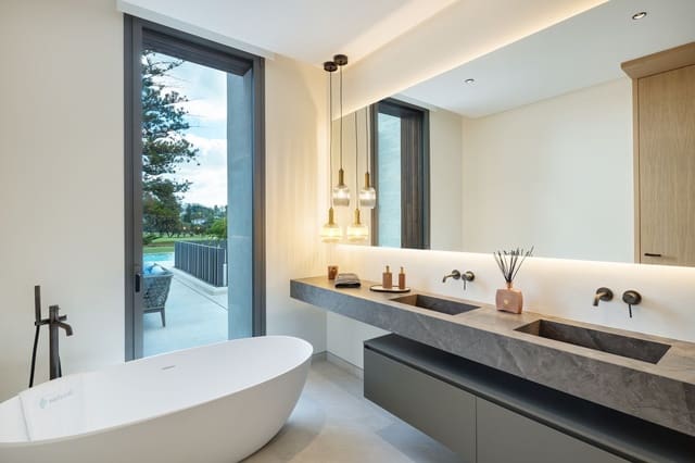 5 soveværelse Villa til salg i Marbella med swimmingpool garage - € 7.495.000 (Ref: 9509607)