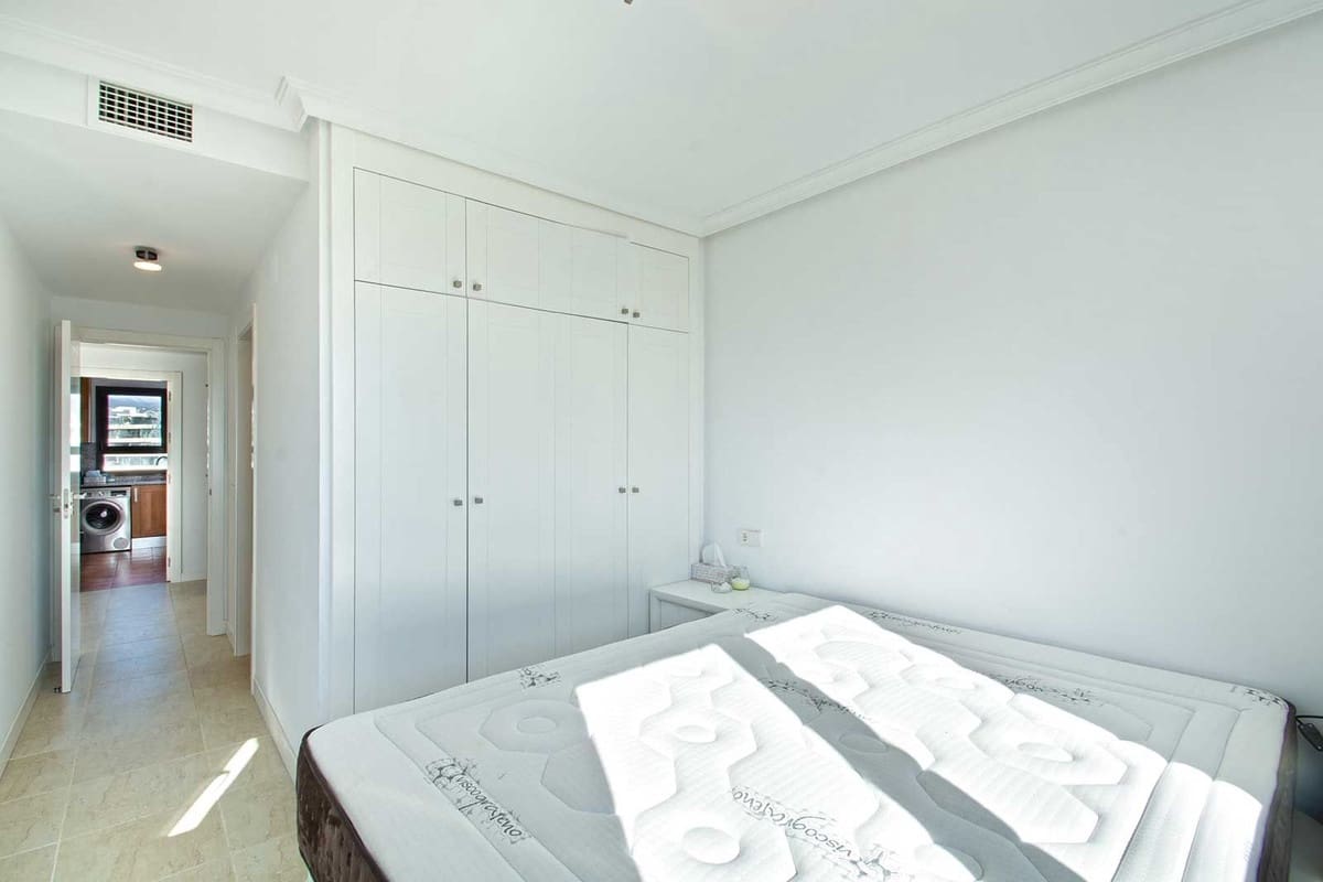 2 soveværelse Penthouse til salg i New Golden Mile med swimmingpool garage - € 495.000 (Ref: 9509608)