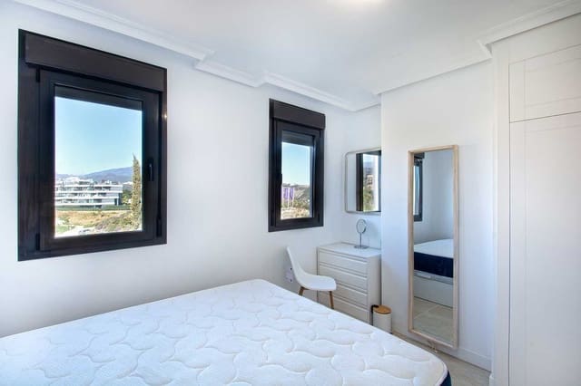 2 quarto Penthouse para venda em Selwo, Estepona com piscina garagem - 495 000 € (Ref: 9509608)