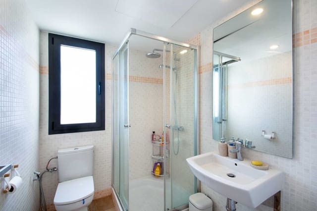 2 quarto Penthouse para venda em Selwo, Estepona com piscina garagem - 495 000 € (Ref: 9509608)