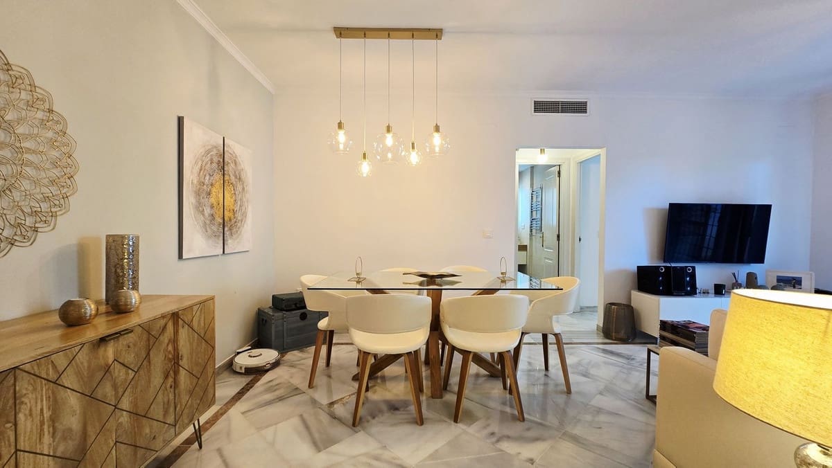 2 soverom Leilighet til salgs i Nueva Andalucia med svømmebasseng - € 385 000 (Ref: 9509609)