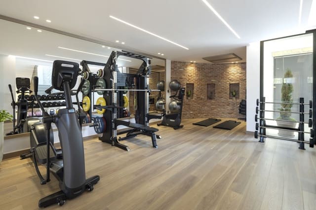 5 slaapkamer Villa te koop in La Quinta, Benahavís met zwembad garage - € 5.750.000 (Ref: 9509611)