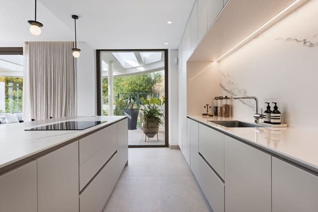 3 makuuhuone Huoneisto myytävänä paikassa Benahavís mukana uima-altaan - 1 595 000 € (Ref: 9509617)