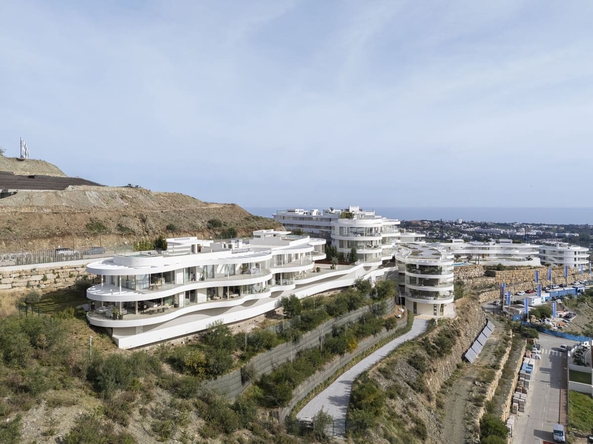 3 slaapkamer Appartement te koop in Benahavis met zwembad - € 1.595.000 (Ref: 9509617)