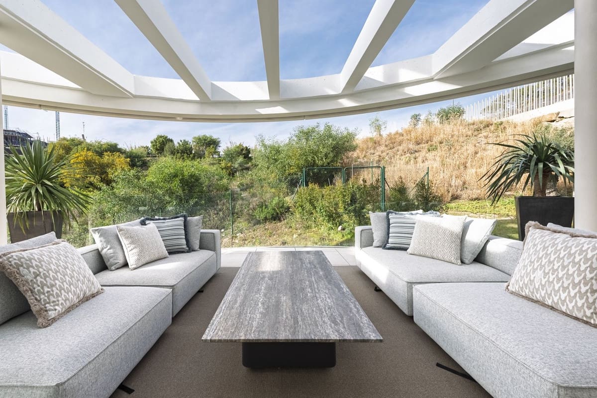 3 Zimmer Apartment zu verkaufen in Benahavis mit Pool - 1.595.000 € (Ref: 9509617)