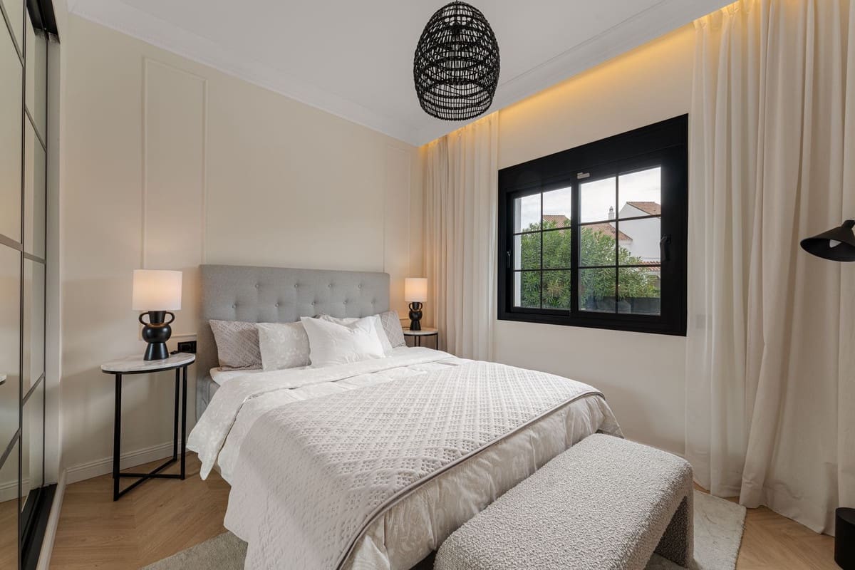 6 sypialnia Willa na sprzedaż w Estepona z basenem garażem - 2 895 000 € (Ref: 9509618)