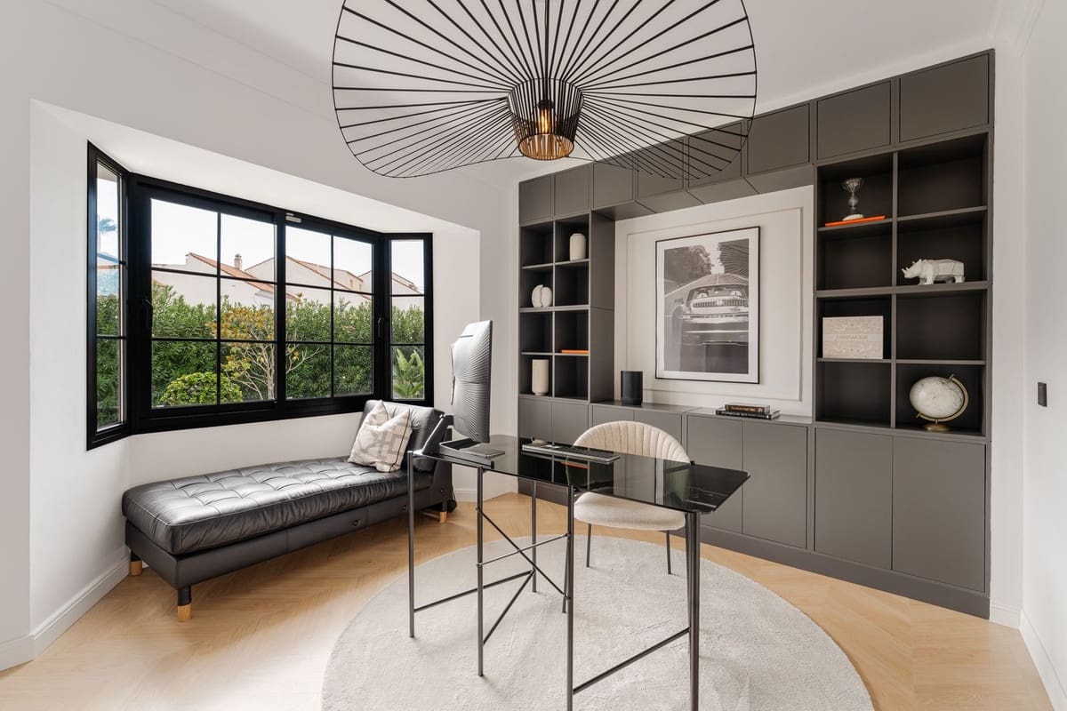 6 sypialnia Willa na sprzedaż w Estepona z basenem garażem - 2 895 000 € (Ref: 9509618)