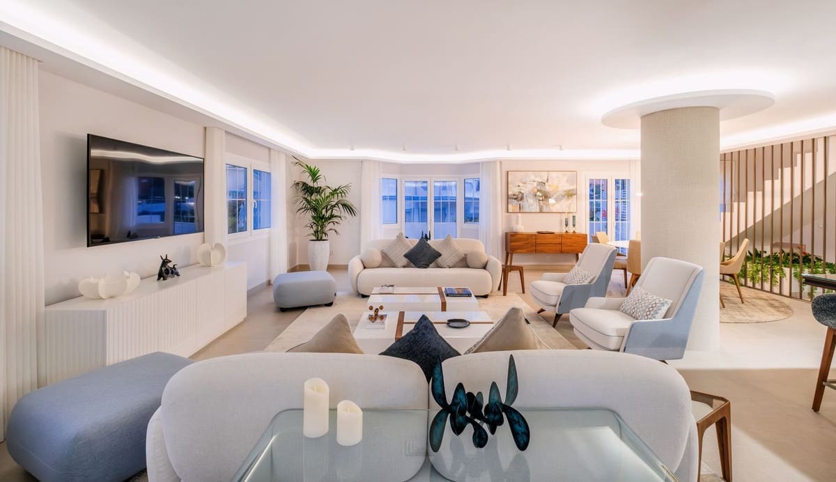 5 soveværelse Penthouse til salg i Nueva Andalucia med swimmingpool - € 1.995.000 (Ref: 9509623)