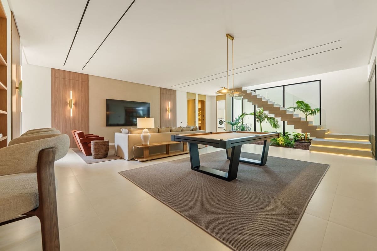 5 soverom Villa til salgs i Marbella med svømmebasseng garasje - € 5 995 000 (Ref: 9509624)