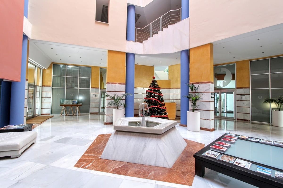 Ufficio in vendita in Puerto Banus con garage - 420.000 € (Rif: 9509625)