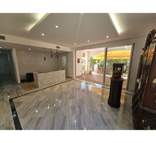 4 soveværelse Lejlighed til salg i Marbella med swimmingpool garage - € 995.000 (Ref: 9509627)