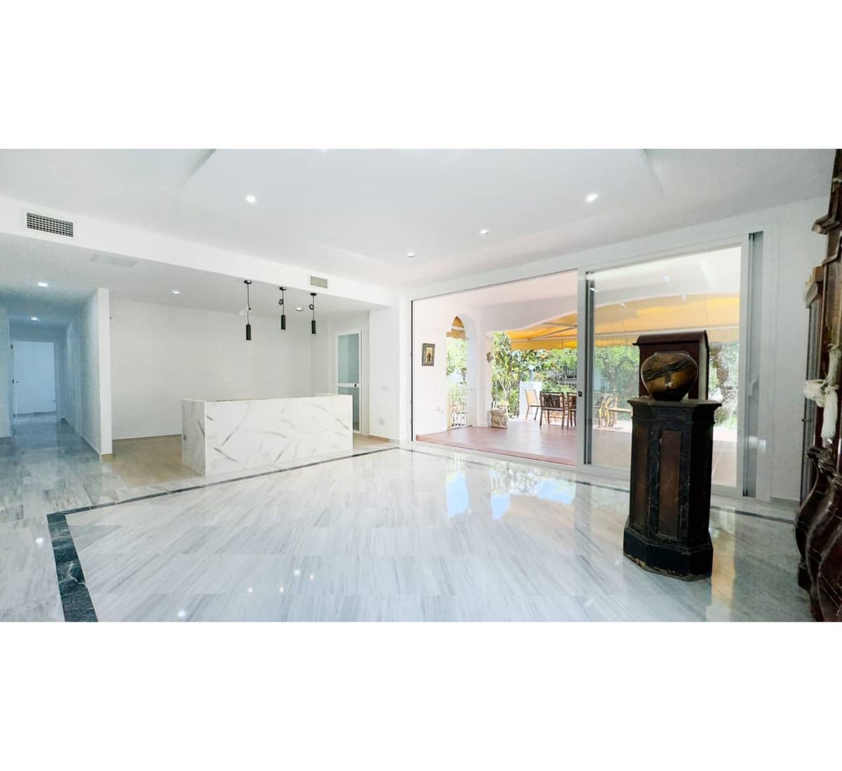 4 sovrum Lägenhet till salu i Marbella med pool garage - 995 000 € (Ref: 9509627)