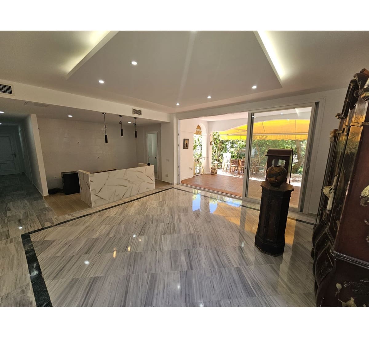 4 sovrum Lägenhet till salu i Marbella med pool garage - 995 000 € (Ref: 9509627)