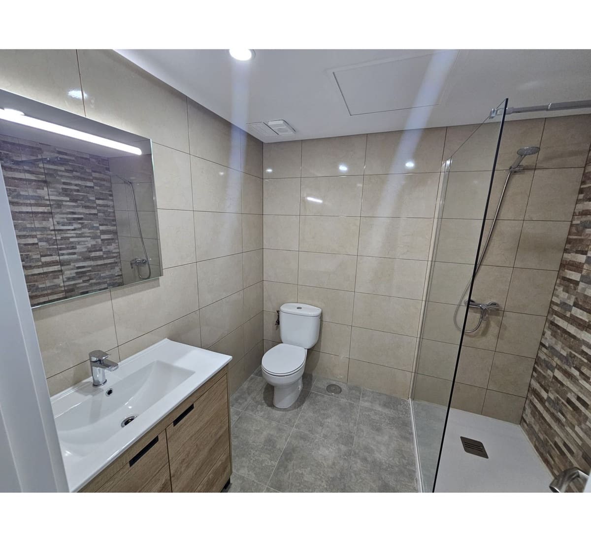 4 sovrum Lägenhet till salu i Marbella med pool garage - 995 000 € (Ref: 9509627)