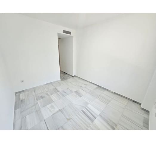 4 soveværelse Lejlighed til salg i Marbella med swimmingpool garage - € 995.000 (Ref: 9509627)