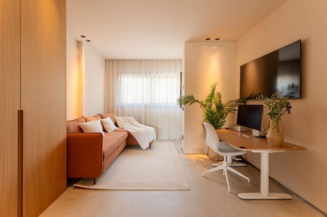 3 quarto Penthouse para venda em Marbella com piscina garagem - 2 250 000 € (Ref: 9509635)