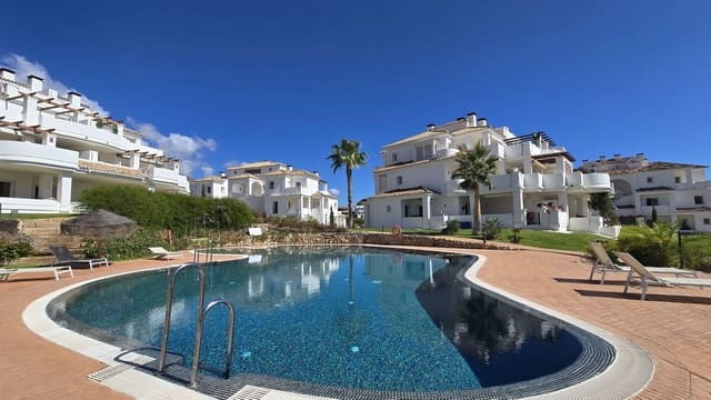 2 sypialnia Apartament na sprzedaż w Nueva Andalucia, Marbella z basenem garażem - 475 000 € (Ref: 9509639)