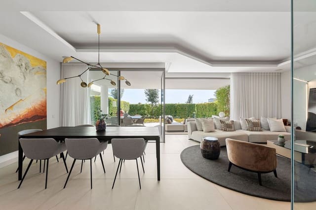 4 soverom Kjedet enebolig til salgs i Nueva Andalucia, Marbella med svømmebasseng garasje - € 4 650 000 (Ref: 9509654)