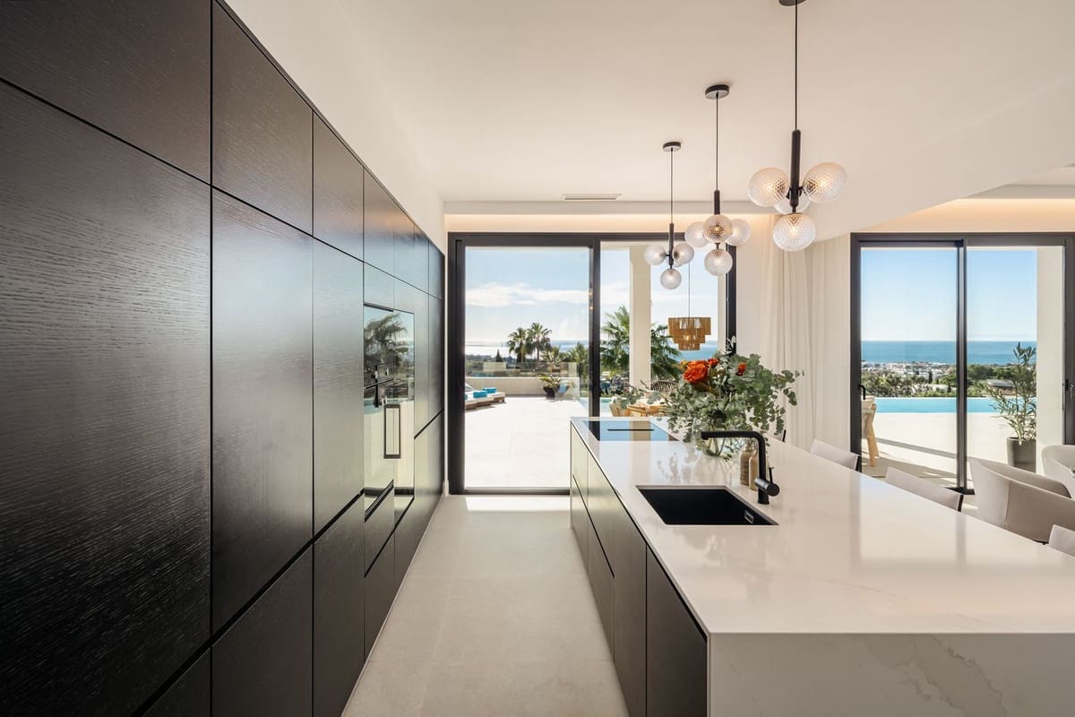 6 bedroom Villa for sale in Los Flamingos with pool garage - € 6,995,000 (Ref: 9509659)