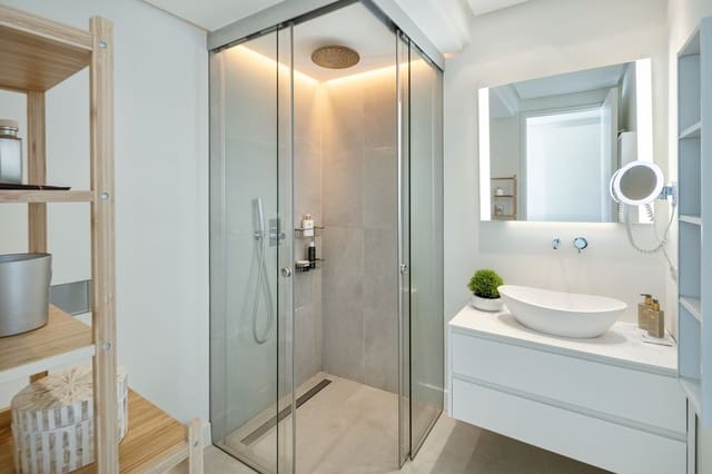 4 slaapkamer Villa te koop in Marbesa, Marbella met zwembad garage - € 4.950.000 (Ref: 9509661)