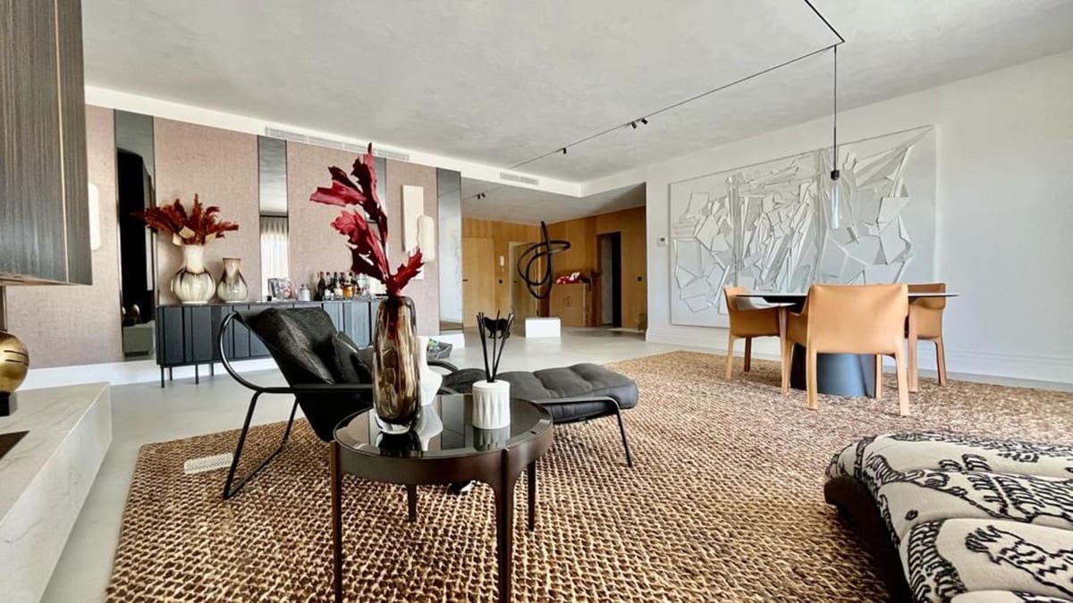 4 soverom Penthouse til salgs i Puerto Banus med svømmebasseng garasje - € 4 500 000 (Ref: 9509662)