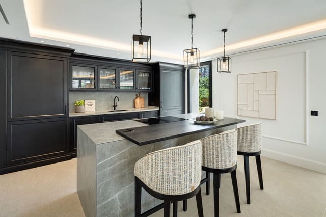 6 sypialnia Willa na sprzedaż w Nueva Andalucia, Marbella z basenem garażem - 5 850 000 € (Ref: 9509664)