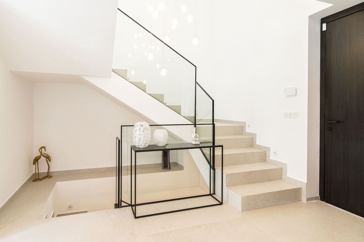 4 soveværelse Villa til salg i Marbella med swimmingpool garage - € 3.395.000 (Ref: 9509675)