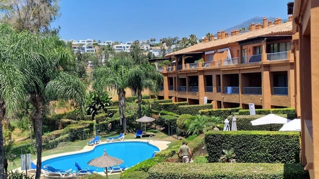 2 soveværelse Lejlighed til leje i Atalaya-Isdabe, Estepona med swimmingpool garage - € 2.400 (Ref: 9511331)