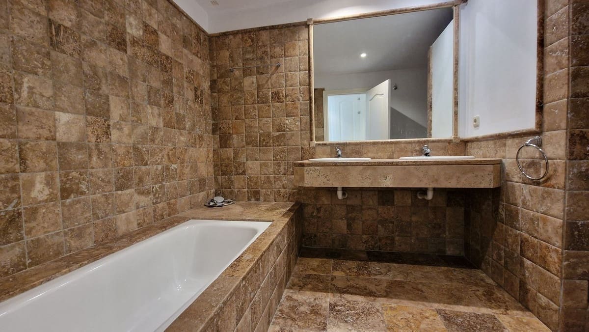 2 bedroom Apartment for rent in Atalaya-Isdabe with pool garage - € 2,200 (Ref: 9511331)