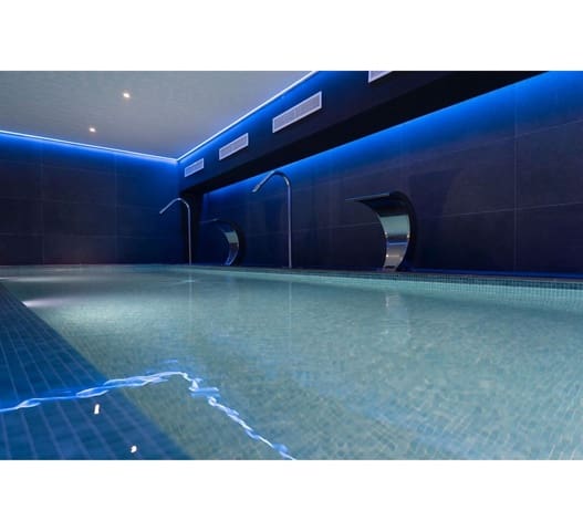 Apartamento de 3 habitaciones en Fuengirola en venta con piscina garaje - 1.051.500 € (Ref: 9511907)