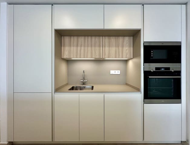 Apartamento de 3 habitaciones en Fuengirola en venta con piscina garaje - 1.051.500 € (Ref: 9511907)