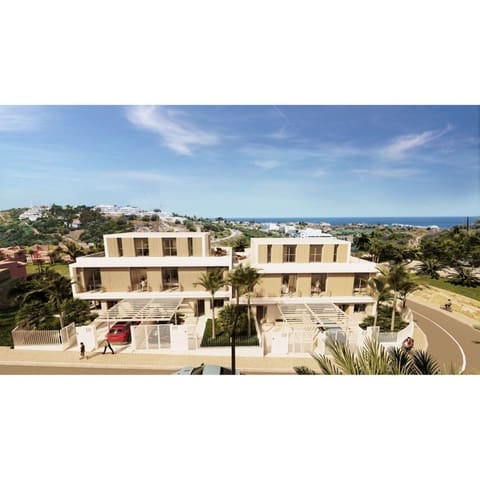 4 chambre Villa/Maison Semi-Mitoyenne à vendre à Estepona avec piscine garage - 730 000 € (Ref: 9518029)