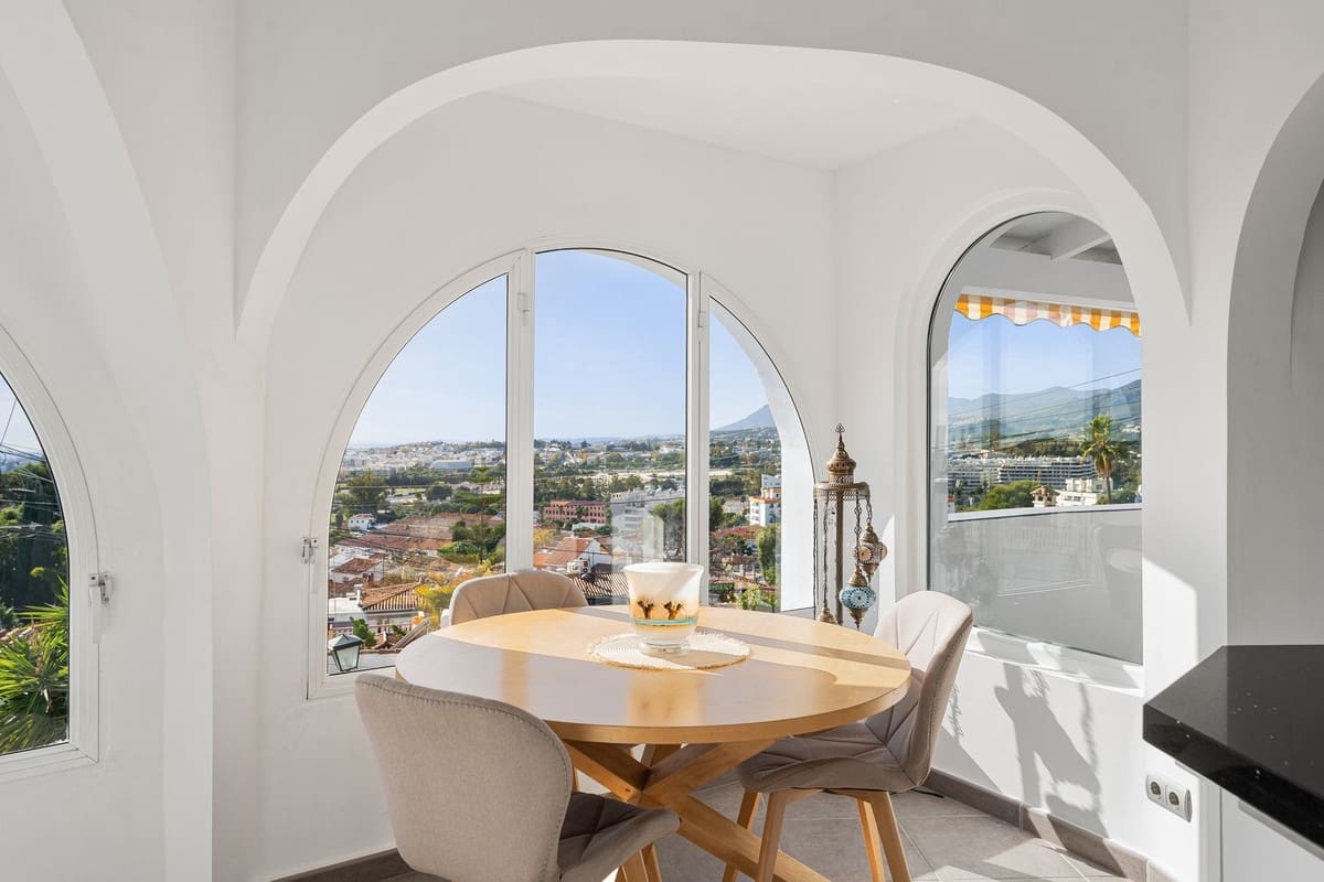 3 quarto Moradia Geminada para venda em Nueva Andalucia - 595 000 € (Ref: 9524969)