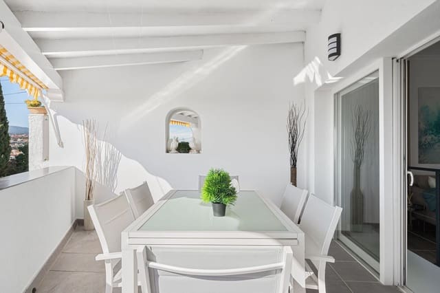 3 soverom Kjedet enebolig til salgs i Nueva Andalucia, Marbella - € 595 000 (Ref: 9524969)