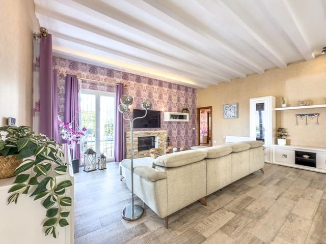 4 Zimmer Villa zu verkaufen in Marbella mit Pool - 999.000 € (Ref: 9528420)