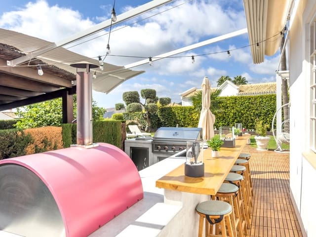 4 soverom Villa til salgs i Marbella med svømmebasseng - € 999 000 (Ref: 9528420)