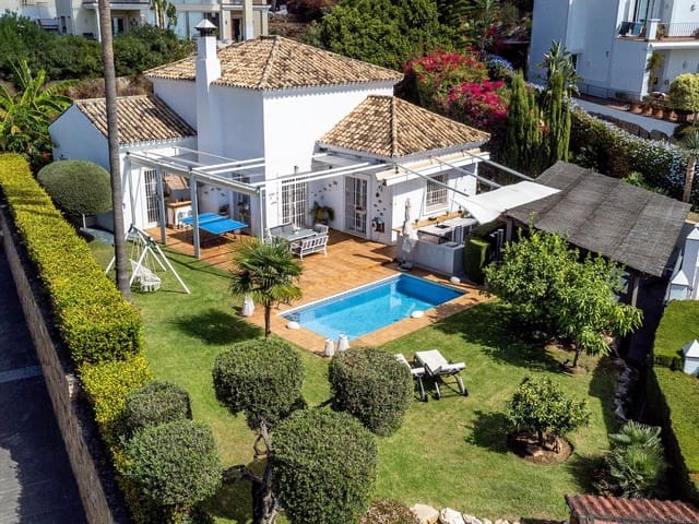 4 soverom Villa til salgs i Marbella med svømmebasseng - € 999 000 (Ref: 9528420)