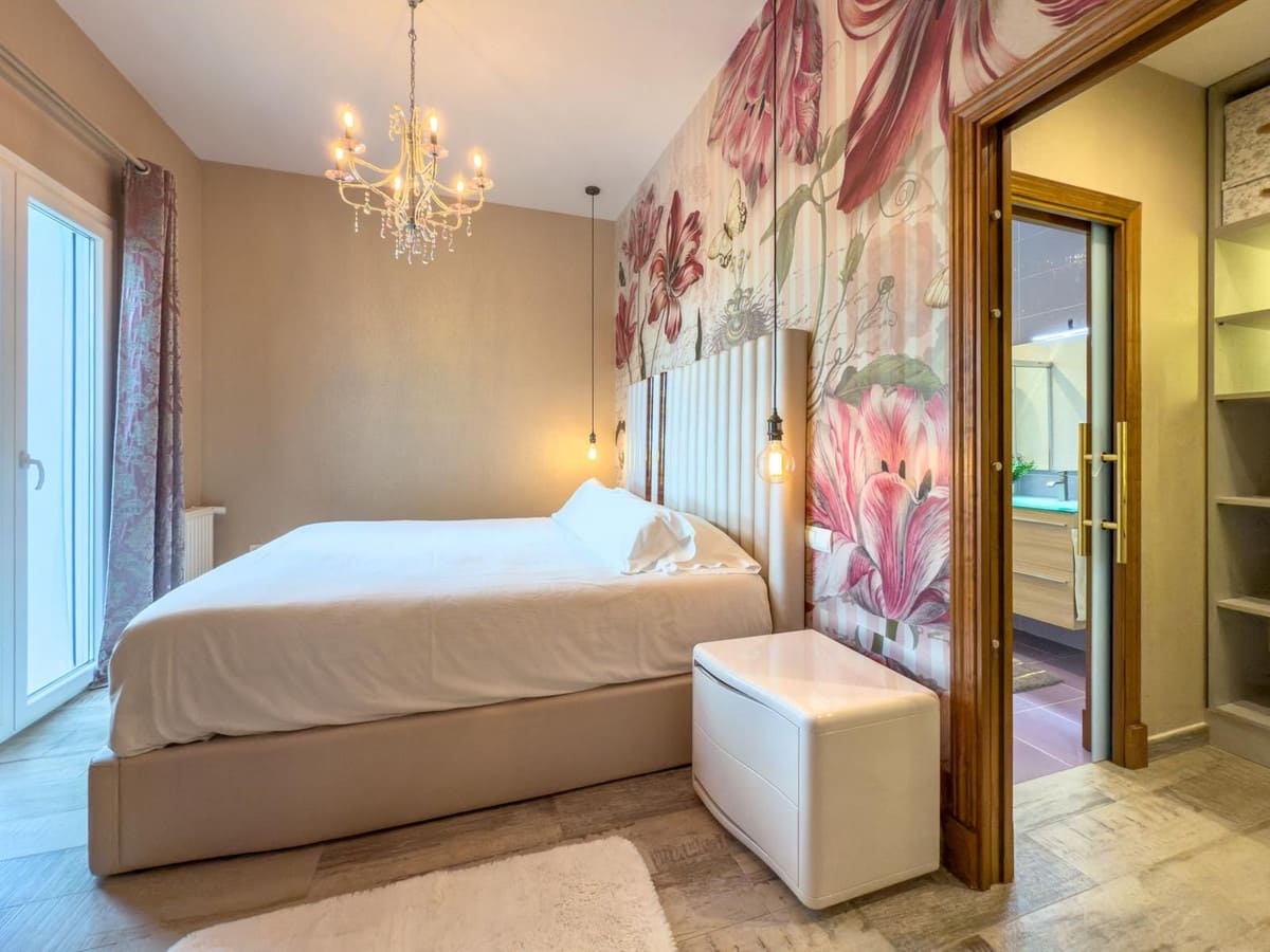 4 bedroom Villa for sale in Marbella with pool - € 999,000 (Ref: 9528420)