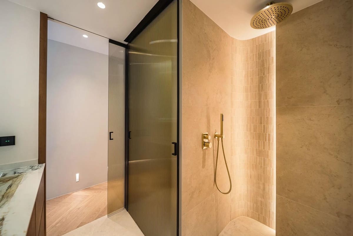 3 soverom Leilighet til salgs i Golden Mile med svømmebasseng garasje - € 1 350 000 (Ref: 9532561)