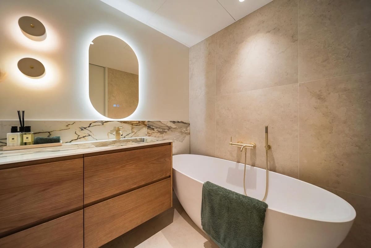 3 soverom Leilighet til salgs i Golden Mile med svømmebasseng garasje - € 1 350 000 (Ref: 9532561)