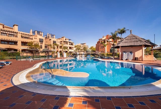 2 slaapkamer Appartement te koop in Estepona met zwembad garage - € 415.000 (Ref: 9536530)