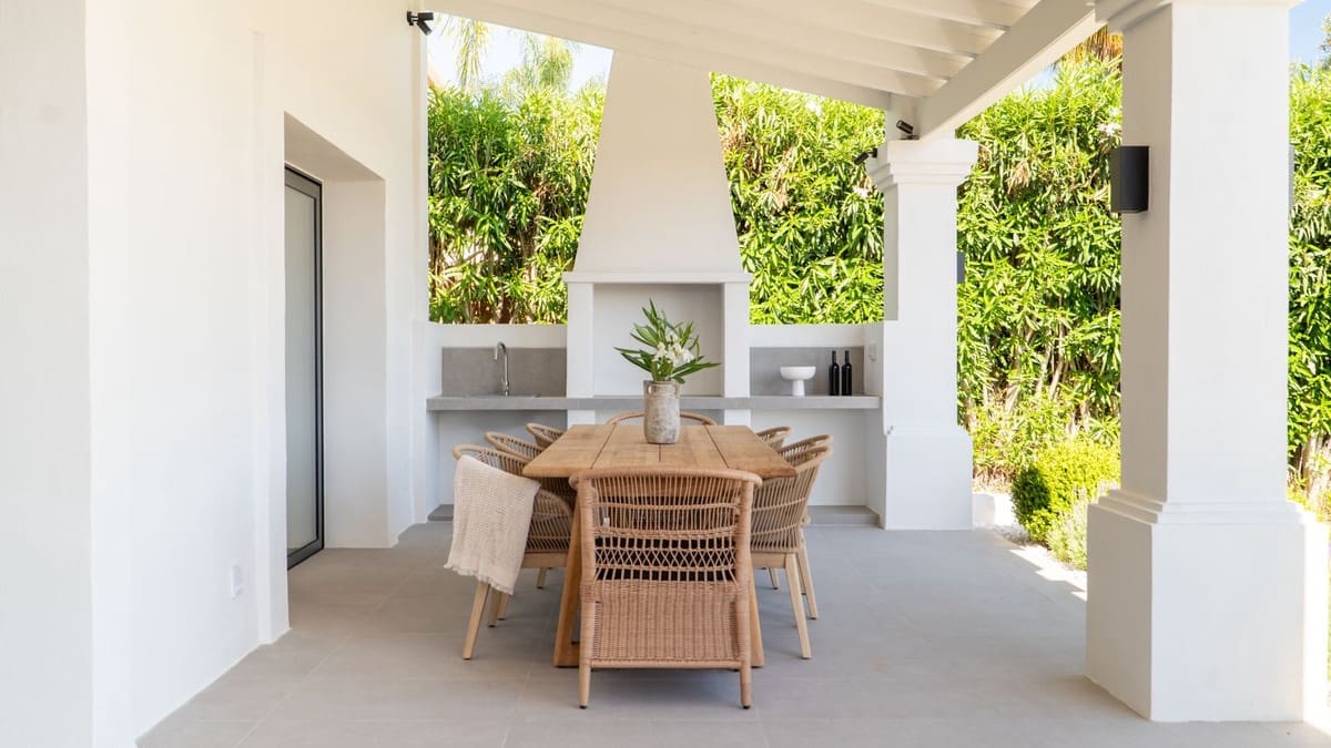 Chalet de 5 habitaciones en Nueva Andalucia en venta con piscina garaje - 4.695.000 € (Ref: 9542120)