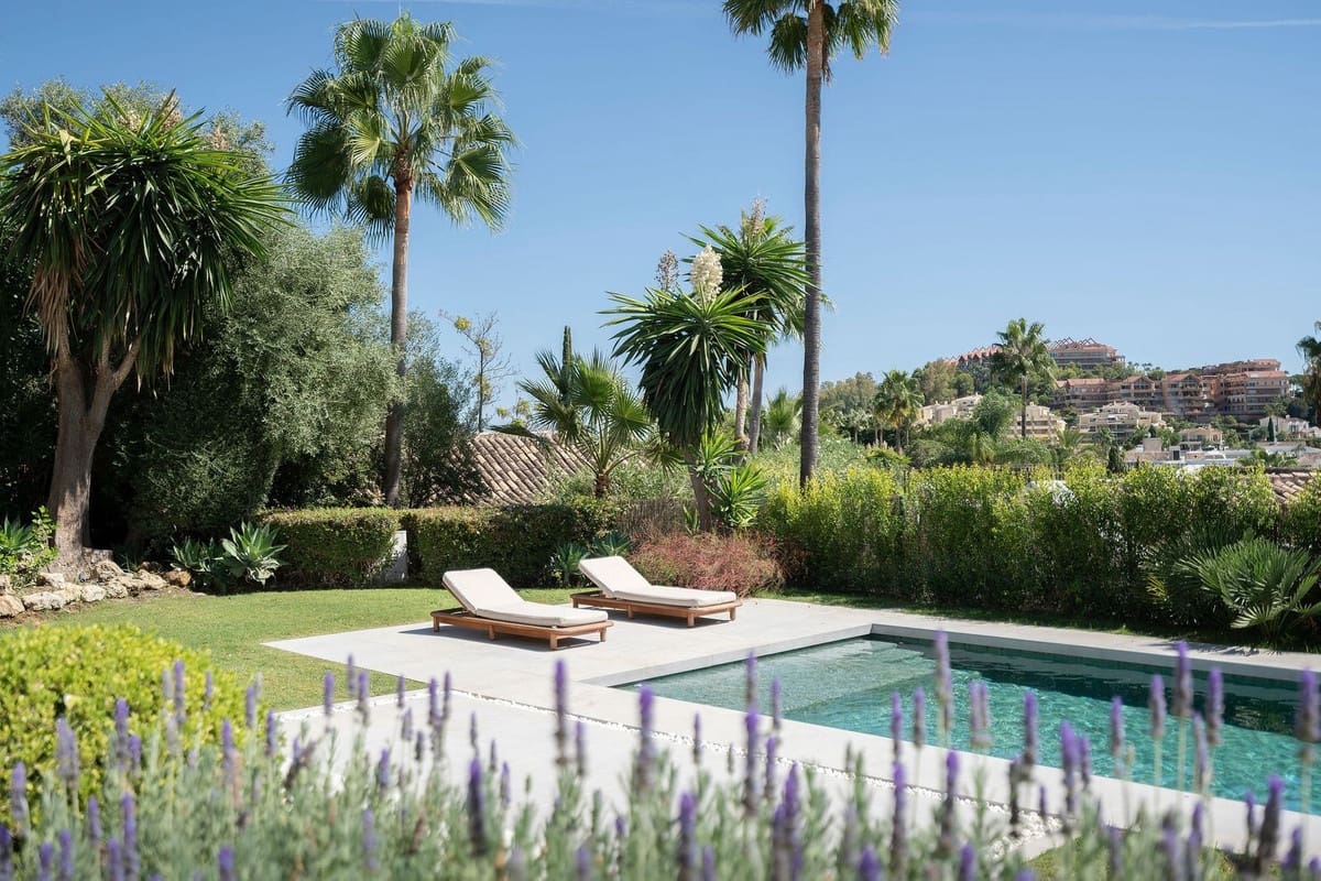 Chalet de 5 habitaciones en Nueva Andalucia en venta con piscina garaje - 4.695.000 € (Ref: 9542120)