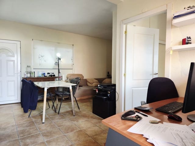 1 sypialnia Dom na sprzedaż w Nueva Andalucia, Marbella z garażem - 245 000 € (Ref: 9542950)