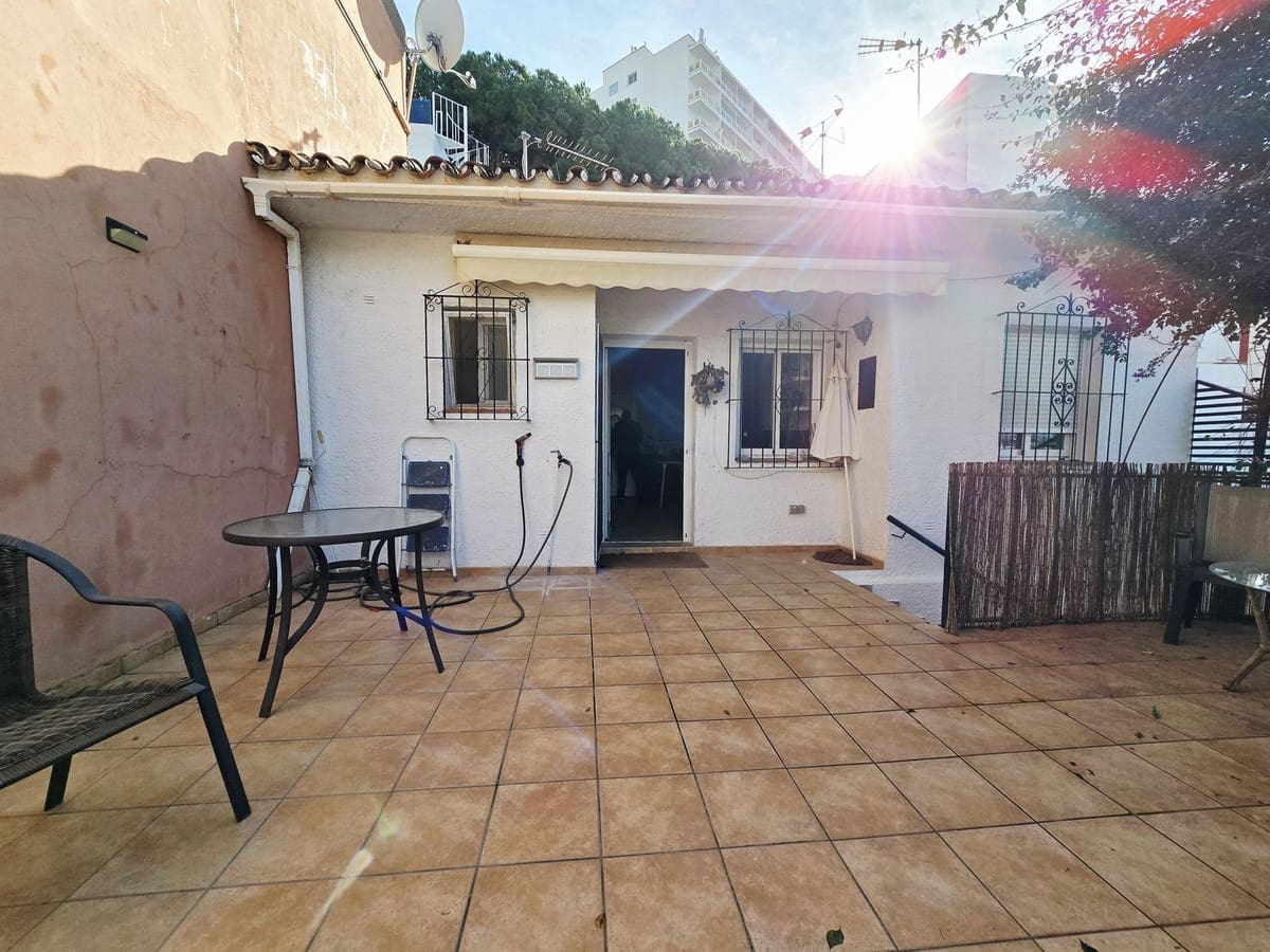 1 soverom Hus til salgs i Nueva Andalucia med garasje - € 245 000 (Ref: 9542950)